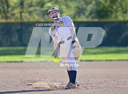 Thumbnail 1 in Delta vs. Daleville (Delaware County Tournament Semifinal) photogallery.