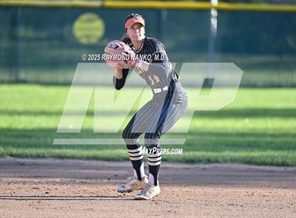 Thumbnail 1 in Delta vs. Daleville (Delaware County Tournament Semifinal) photogallery.