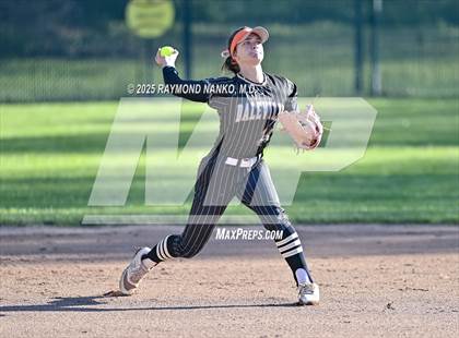 Thumbnail 3 in Delta vs. Daleville (Delaware County Tournament Semifinal) photogallery.