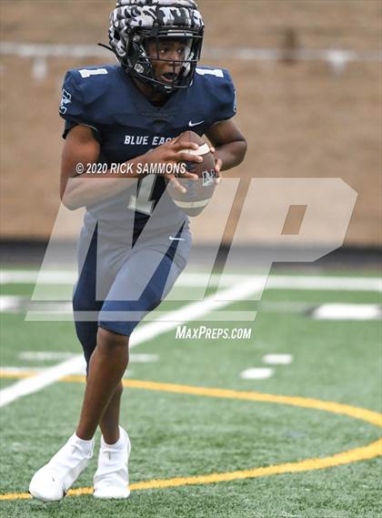 Thumbnail 3 in Clover vs Dorman (Scrimmage) photogallery.