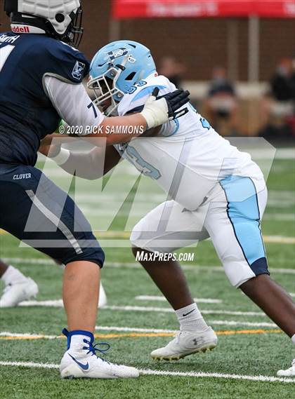 Thumbnail 3 in Clover vs Dorman (Scrimmage) photogallery.