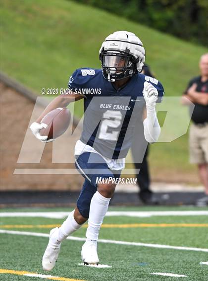 Thumbnail 2 in Clover vs Dorman (Scrimmage) photogallery.