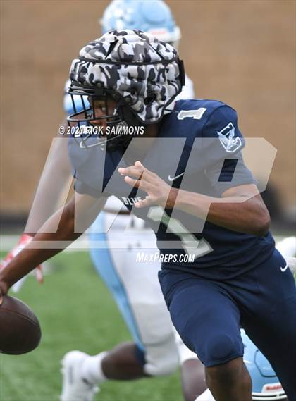 Thumbnail 3 in Clover vs Dorman (Scrimmage) photogallery.