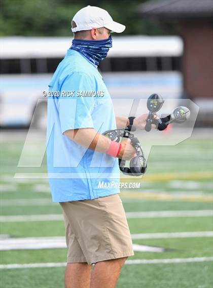 Thumbnail 1 in Clover vs Dorman (Scrimmage) photogallery.