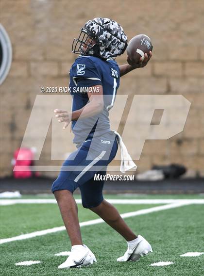 Thumbnail 1 in Clover vs Dorman (Scrimmage) photogallery.