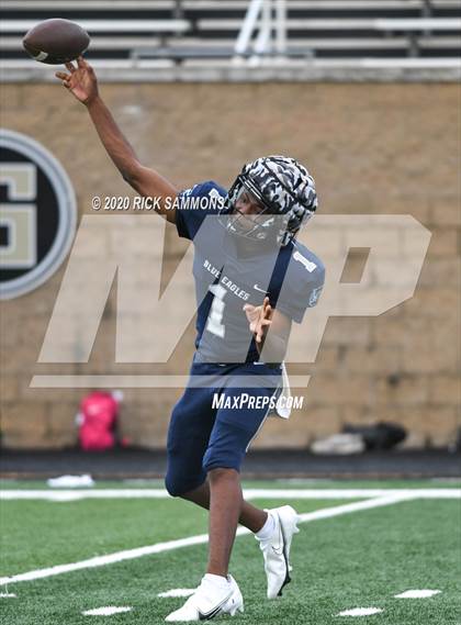 Thumbnail 2 in Clover vs Dorman (Scrimmage) photogallery.