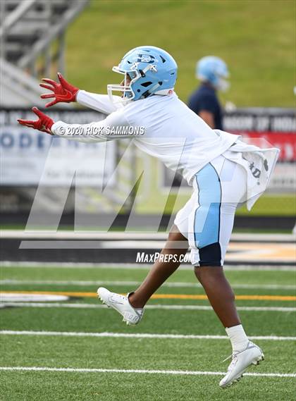 Thumbnail 2 in Clover vs Dorman (Scrimmage) photogallery.