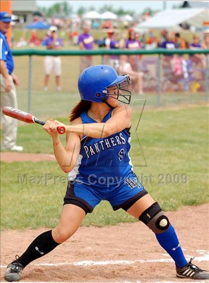 Thumbnail 1 in Hoosick Falls vs Rhinebeck (NYSPHSAA Class C Semifinal) photogallery.
