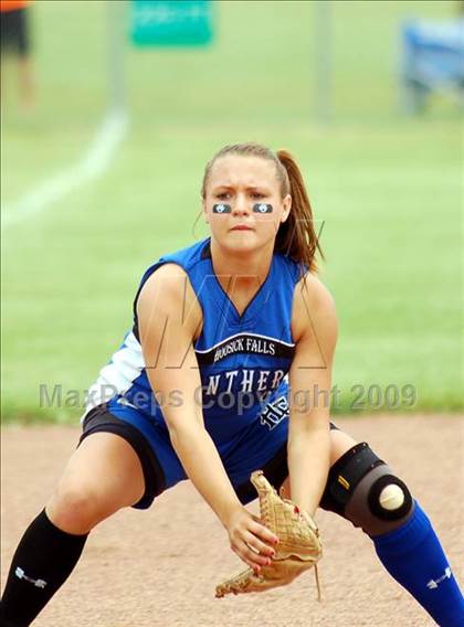 Thumbnail 2 in Hoosick Falls vs Rhinebeck (NYSPHSAA Class C Semifinal) photogallery.