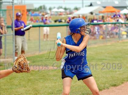 Thumbnail 1 in Hoosick Falls vs Rhinebeck (NYSPHSAA Class C Semifinal) photogallery.