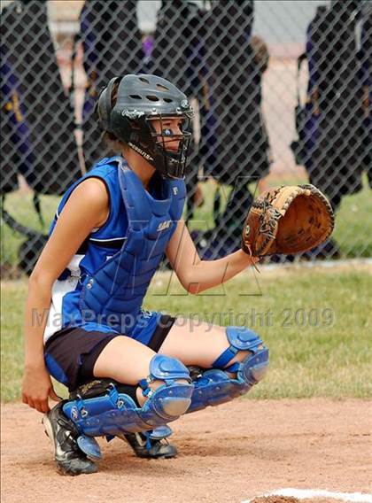 Thumbnail 3 in Hoosick Falls vs Rhinebeck (NYSPHSAA Class C Semifinal) photogallery.