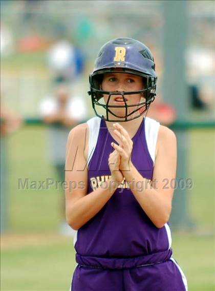 Thumbnail 3 in Hoosick Falls vs Rhinebeck (NYSPHSAA Class C Semifinal) photogallery.