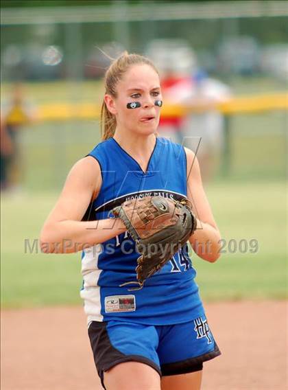 Thumbnail 2 in Hoosick Falls vs Rhinebeck (NYSPHSAA Class C Semifinal) photogallery.