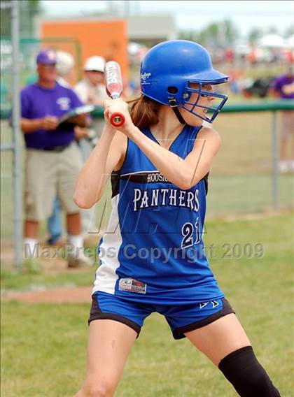 Thumbnail 1 in Hoosick Falls vs Rhinebeck (NYSPHSAA Class C Semifinal) photogallery.