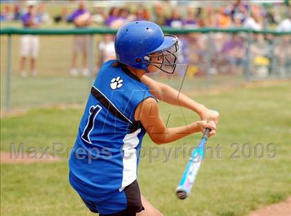 Thumbnail 2 in Hoosick Falls vs Rhinebeck (NYSPHSAA Class C Semifinal) photogallery.