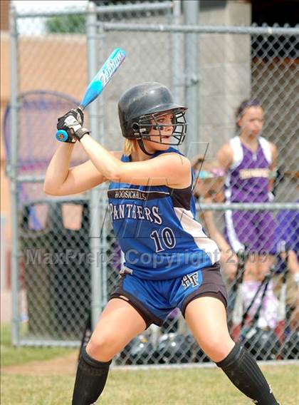 Thumbnail 3 in Hoosick Falls vs Rhinebeck (NYSPHSAA Class C Semifinal) photogallery.