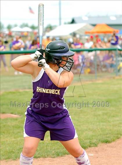 Thumbnail 1 in Hoosick Falls vs Rhinebeck (NYSPHSAA Class C Semifinal) photogallery.