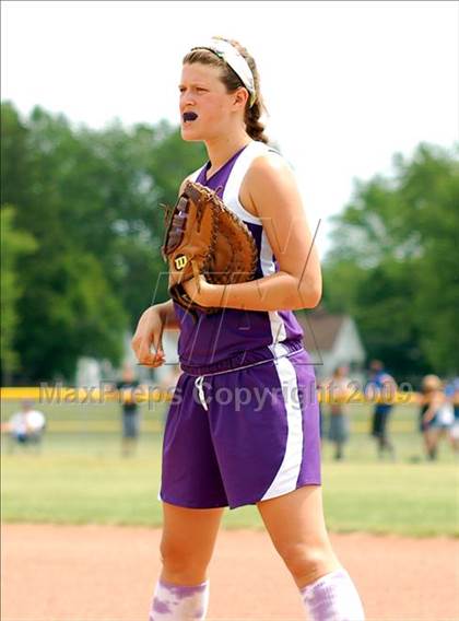 Thumbnail 2 in Hoosick Falls vs Rhinebeck (NYSPHSAA Class C Semifinal) photogallery.