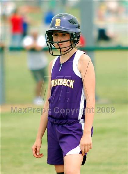 Thumbnail 2 in Hoosick Falls vs Rhinebeck (NYSPHSAA Class C Semifinal) photogallery.