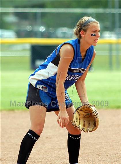 Thumbnail 3 in Hoosick Falls vs Rhinebeck (NYSPHSAA Class C Semifinal) photogallery.