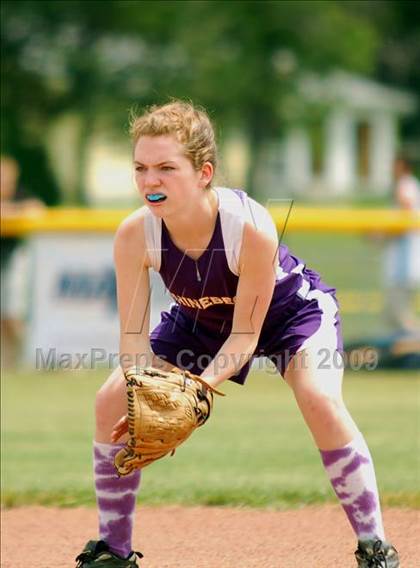 Thumbnail 3 in Hoosick Falls vs Rhinebeck (NYSPHSAA Class C Semifinal) photogallery.