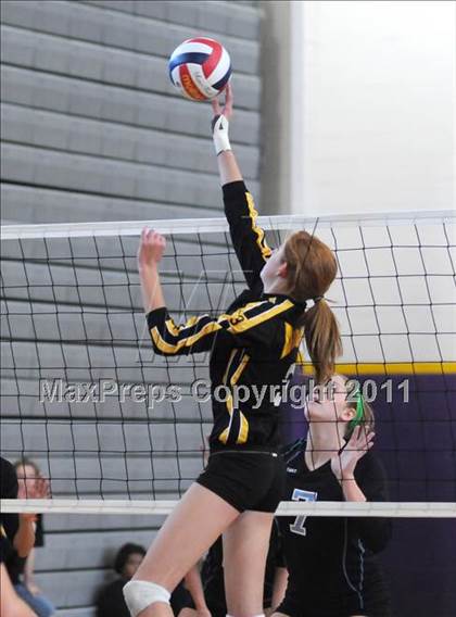 Thumbnail 1 in Assumption vs. El Dorado (2010 Durango Fall Classic) photogallery.