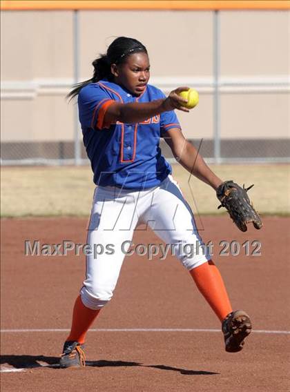 Thumbnail 2 in Faith Lutheran @ Bishop Gorman photogallery.