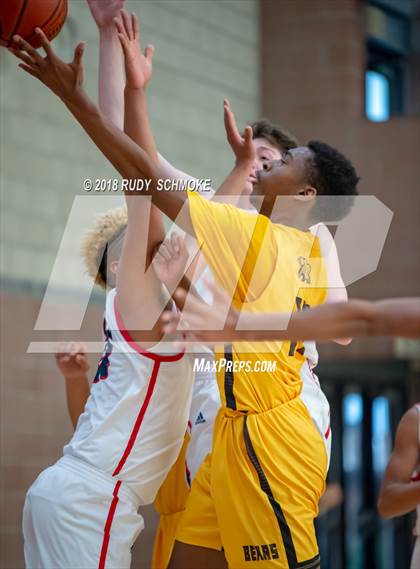 Thumbnail 3 in Temecula Valley vs. Christian photogallery.