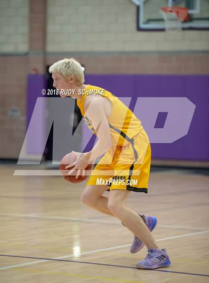 Thumbnail 3 in Temecula Valley vs. Christian photogallery.