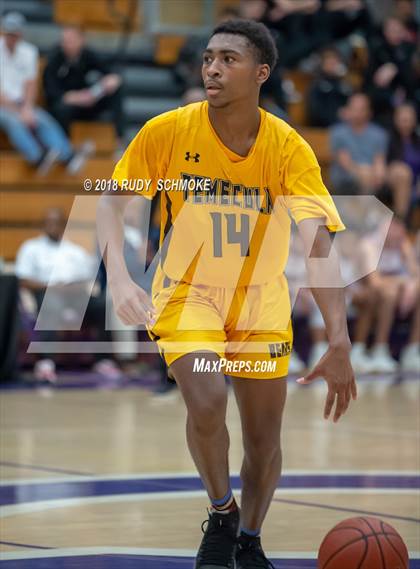 Thumbnail 2 in Temecula Valley vs. Christian photogallery.
