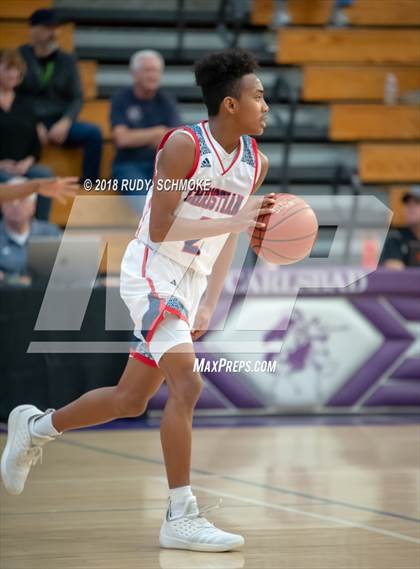 Thumbnail 2 in Temecula Valley vs. Christian photogallery.