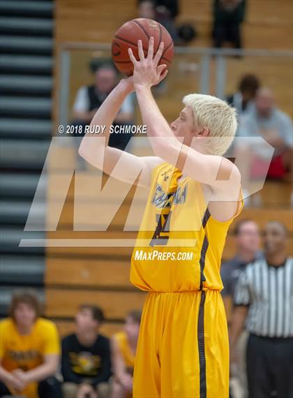 Thumbnail 3 in Temecula Valley vs. Christian photogallery.