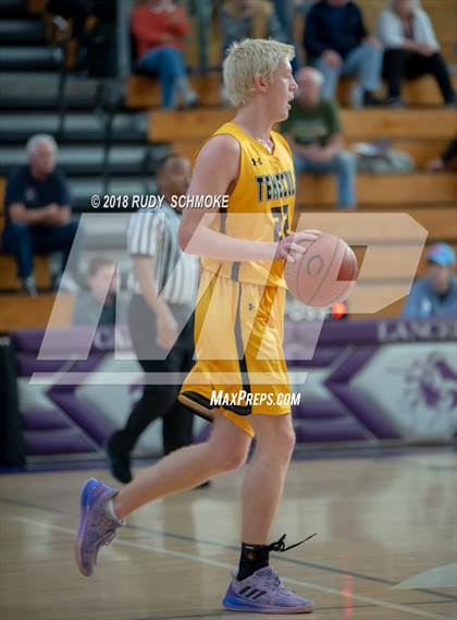 Thumbnail 2 in Temecula Valley vs. Christian photogallery.