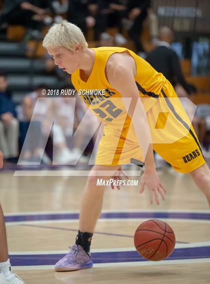 Thumbnail 3 in Temecula Valley vs. Christian photogallery.