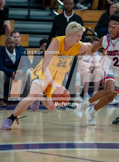 Thumbnail 3 in Temecula Valley vs. Christian photogallery.