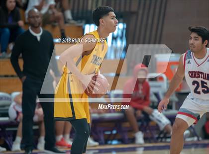 Thumbnail 3 in Temecula Valley vs. Christian photogallery.