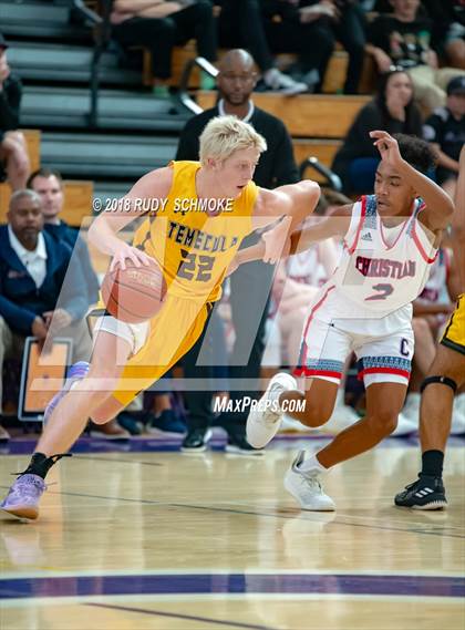 Thumbnail 2 in Temecula Valley vs. Christian photogallery.