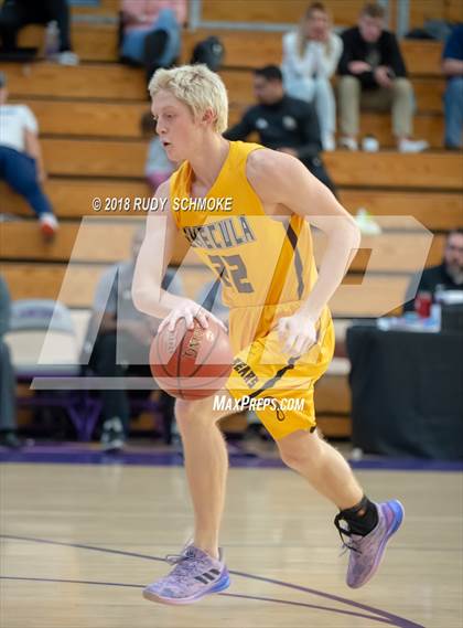 Thumbnail 2 in Temecula Valley vs. Christian photogallery.