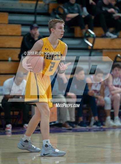 Thumbnail 2 in Temecula Valley vs. Christian photogallery.