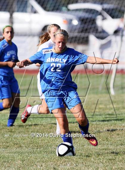 Thumbnail 2 in Analy @ Cardinal Newman photogallery.