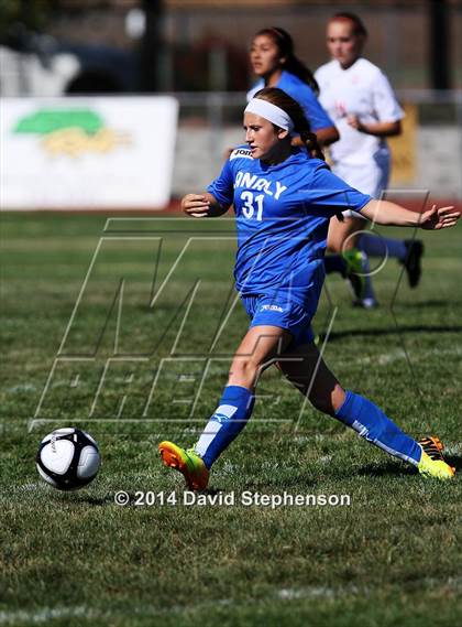 Thumbnail 3 in Analy @ Cardinal Newman photogallery.