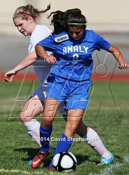 Thumbnail 1 in Analy @ Cardinal Newman photogallery.