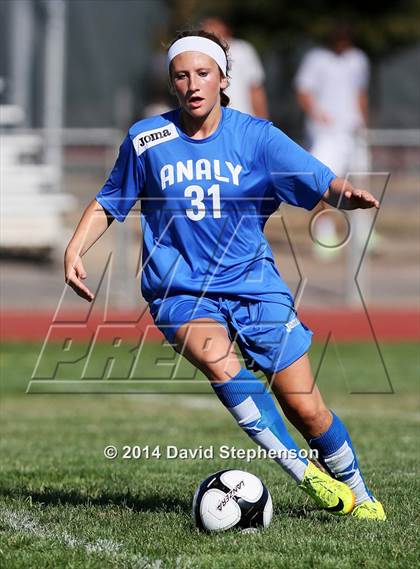 Thumbnail 2 in Analy @ Cardinal Newman photogallery.