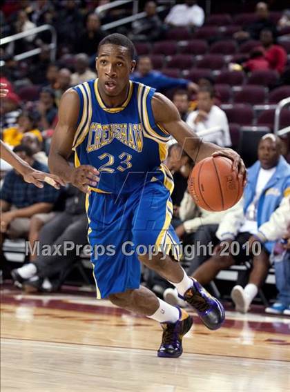 Thumbnail 2 in Crenshaw vs. Taft (CIF LA City Section D1 Playoffs) photogallery.