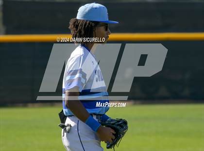Thumbnail 3 in Fruita Monument vs. Chandler (Coach Bob National Invitational) photogallery.