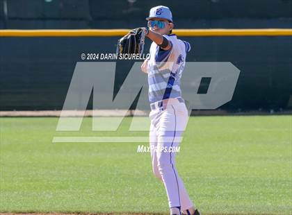 Thumbnail 2 in Fruita Monument vs. Chandler (Coach Bob National Invitational) photogallery.