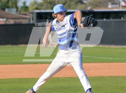 Thumbnail 3 in Fruita Monument vs. Chandler (Coach Bob National Invitational) photogallery.