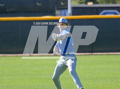 Thumbnail 1 in Fruita Monument vs. Chandler (Coach Bob National Invitational) photogallery.