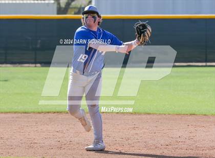 Thumbnail 2 in Fruita Monument vs. Chandler (Coach Bob National Invitational) photogallery.