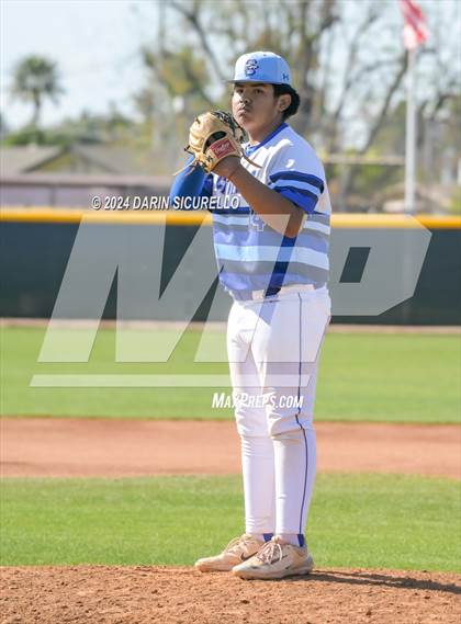 Thumbnail 1 in Fruita Monument vs. Chandler (Coach Bob National Invitational) photogallery.